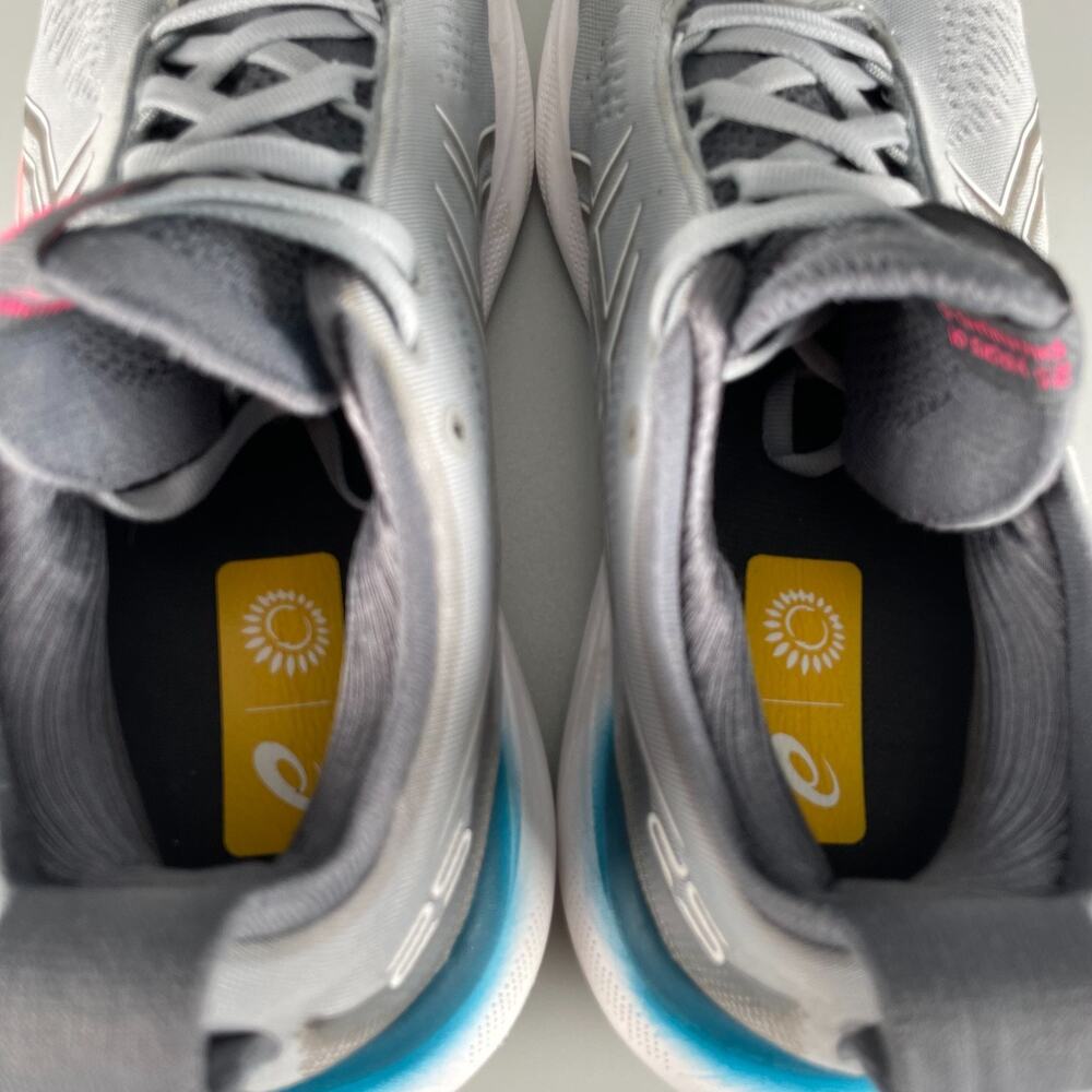 Asics nimbus 25 Gray Athletic Shoe with Blue and Pink Gradient Midsole - Picture 8 of 9